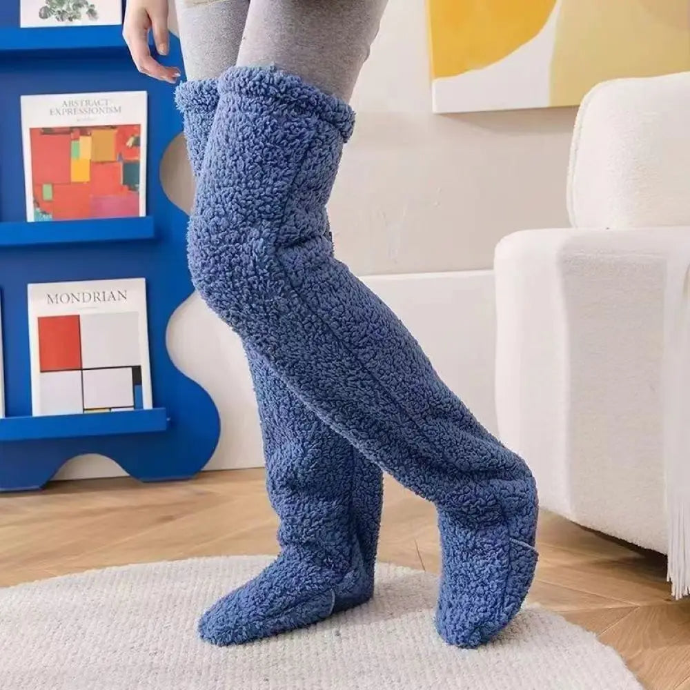 Nadkolenní huňaté ponožky